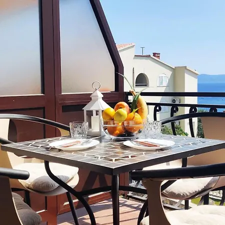 Pehar * Makarska